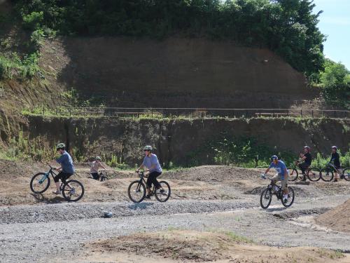 マウンテンバイクをフィールドからデザイン